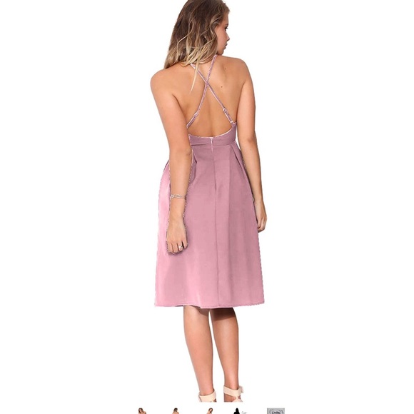 Backless V neck dress - Picture 2 of 3